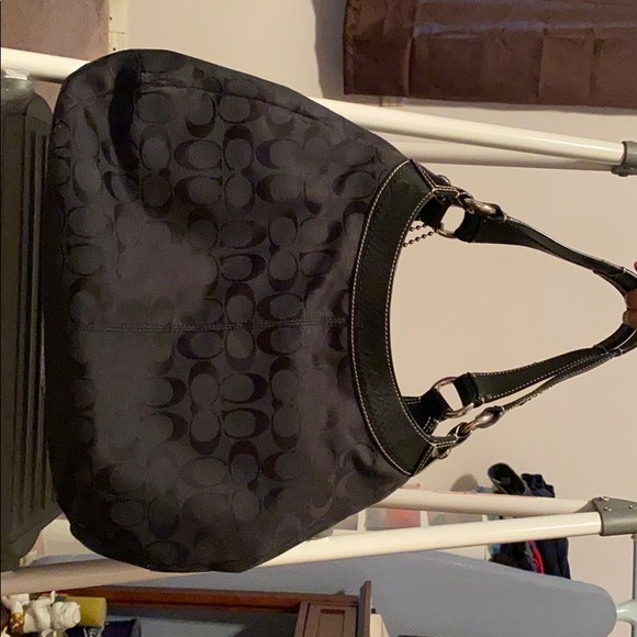 Coach purse - Picture 2 of 9